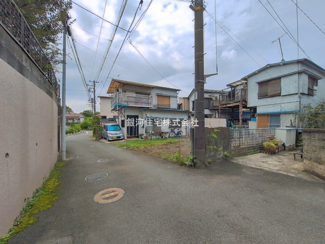 G00398479 神奈川県横浜市中区大平町 新築一戸建て 3880万円 土地面積58.08m² (約17.56坪) 建物面積57.96m² (約17.53坪) 間取り２ＬＤＫ 築年月2027年03月【外観10】