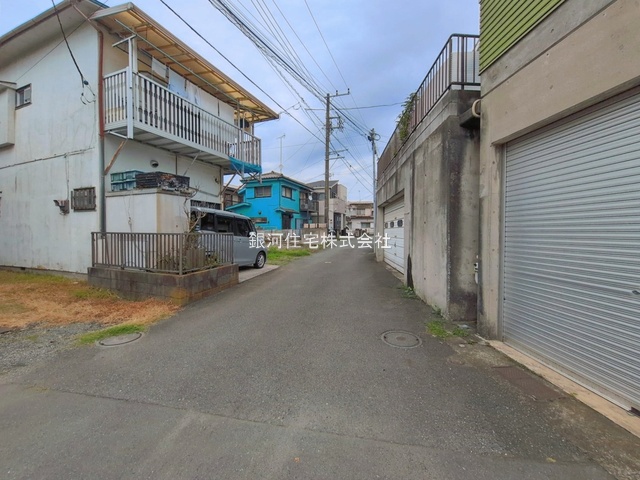 G00398479 神奈川県横浜市中区大平町 新築一戸建て 3880万円 土地面積58.08m² (約17.56坪) 建物面積57.96m² (約17.53坪) 間取り２ＬＤＫ 築年月2027年03月【外観11】
