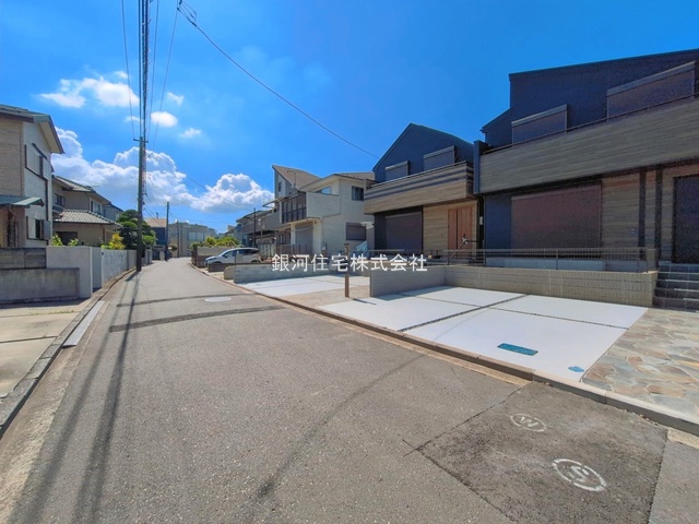 G00398510 神奈川県横浜市金沢区柳町 新築一戸建て 7298万円 土地面積131.22m² (約39.69坪) 建物面積101.85m² (約30.80坪) 間取り４ＬＤＫ 築年月2026年07月(築１年以内)【外観3】