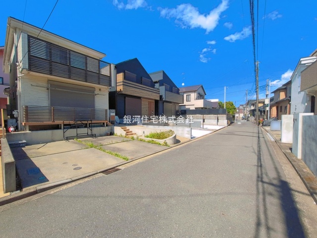G00398510 神奈川県横浜市金沢区柳町 新築一戸建て 7298万円 土地面積131.22m² (約39.69坪) 建物面積101.85m² (約30.80坪) 間取り４ＬＤＫ 築年月2026年07月(築１年以内)【外観9】