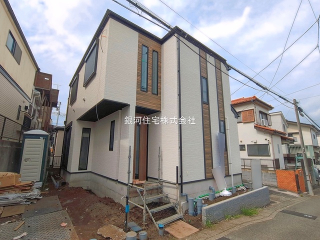G00398512 神奈川県横浜市戸塚区汲沢５丁目 新築一戸建て 5798万円 土地面積100.63m² (約30.44坪) 建物面積99.36m² (約30.05坪) 間取り４ＬＤＫ 築年月2026年09月(築１年以内)【外観10】