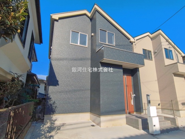 G00398517 神奈川県藤沢市天神町３丁目 新築一戸建て 4590万円 土地面積99.23m² (約30.01坪) 建物面積79.93m² (約24.17坪) 間取り３ＬＤＫ 築年月2026年10月(築１年以内)【外観2】