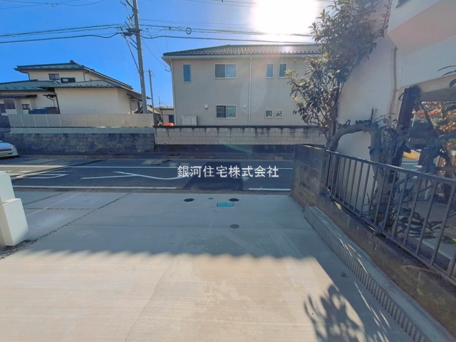 G00398517 神奈川県藤沢市天神町３丁目 新築一戸建て 4590万円 土地面積99.23m² (約30.01坪) 建物面積79.93m² (約24.17坪) 間取り３ＬＤＫ 築年月2026年10月(築１年以内)【外観12】