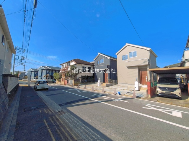 G00398517 神奈川県藤沢市天神町３丁目 新築一戸建て 4590万円 土地面積99.23m² (約30.01坪) 建物面積79.93m² (約24.17坪) 間取り３ＬＤＫ 築年月2026年10月(築１年以内)【外観18】