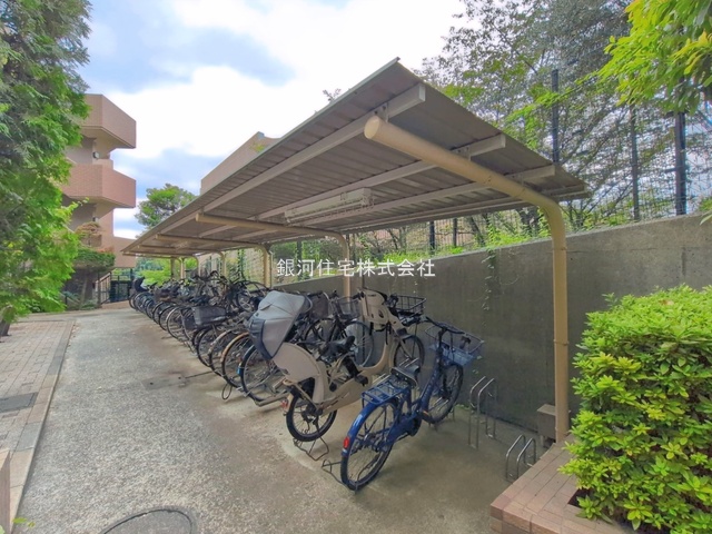 G00398531 神奈川県川崎市宮前区犬蔵２丁目 中古マンション 6780万円 専有面積88.21m² (約26.68坪) 間取り４ＬＤＫ 所在階5階 築年月1998年03月(築28年)【外観4】