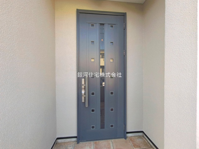 G00398741 神奈川県藤沢市本藤沢３丁目 中古一戸建て 4699万円 土地面積125.63m² (約38.00坪) 建物面積93.56m² (約28.30坪) 間取り４ＬＤＫ 築年月2001年09月(築25年)【外観5】