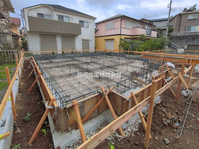 飯山満町３丁目
