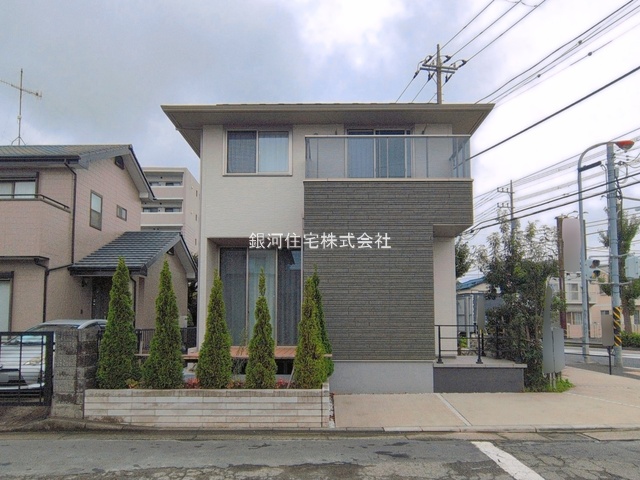 G00399529 神奈川県茅ヶ崎市萩園 中古一戸建て 6300万円 土地面積143.00m² (約43.25坪) 建物面積110.65m² (約33.47坪) 間取り３ＬＤＫ 築年月2024年01月(築2年)【外観2】