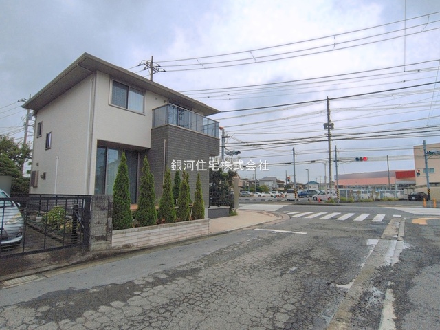 G00399529 神奈川県茅ヶ崎市萩園 中古一戸建て 6300万円 土地面積143.00m² (約43.25坪) 建物面積110.65m² (約33.47坪) 間取り３ＬＤＫ 築年月2024年01月(築2年)【外観3】