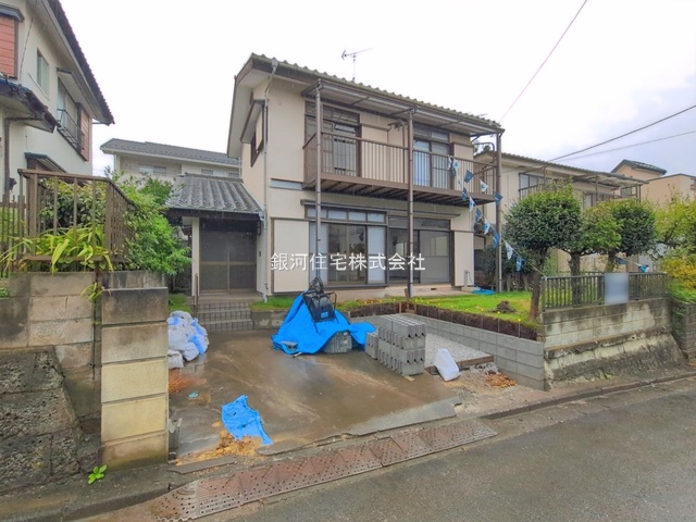G00399543 埼玉県入間市大字新久 中古一戸建て 2099万円 土地面積153.87m² (約46.54坪) 建物面積109.88m² (約33.23坪) 間取り４ＬＤＫ 築年月1982年08月(築44年)【外観7】